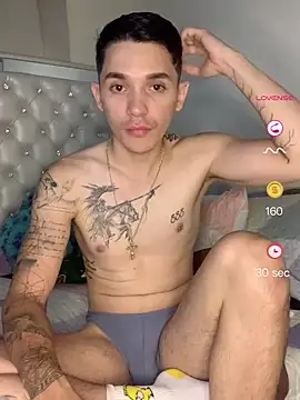 Snapshot of _Ander_Xx chatting on May 28, 6:32 am Ander Xx online show from May 28, 6:32 am