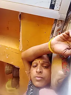 Snapshot of mabimi_sexe chatting on March 31, 6:36 am mabimi sexe online show from March 31, 6:36 am