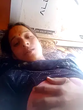 Snapshot of mabimi_sexe chatting on April 16, 11:00 am mabimi sexe online show from April 16, 11:00 am