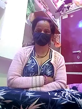 kiiuu sexe online show from February 2, 7:34 pm