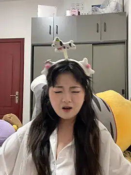 Mloy-01 online show from February 3, 2:22 pm