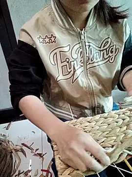 Nani yk2 online show from January 12, 1:00 am