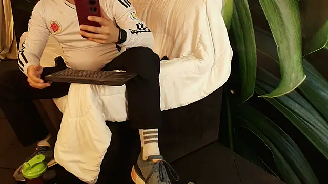 adamleexe online show from January 12, 3:12 am