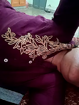 Zaara101 online show from March 24, 12:04 am