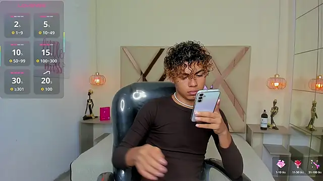 Anyelo Twink online show from April 21, 5:03 am