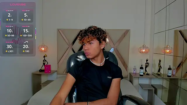 Snapshot of Anyelo_Twink chatting on May 28, 1:36 am Anyelo Twink online show from May 28, 1:36 am