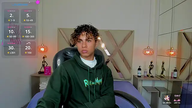 Snapshot of Anyelo_Twink chatting on June 3, 3:53 am Anyelo Twink online show from June 3, 3:53 am