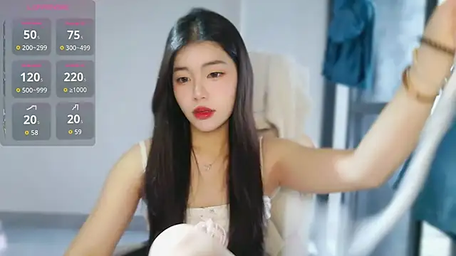 Snapshot of -XiaoYu-777 chatting on February 14, 6:32 am -XiaoYu-777 online show from February 14, 6:32 am