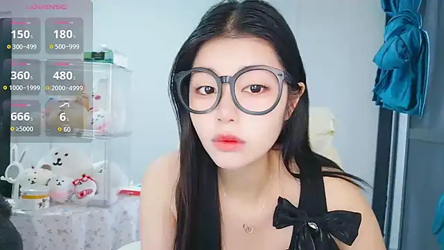 -XiaoYu-777 online show from April 10, 9:03 am