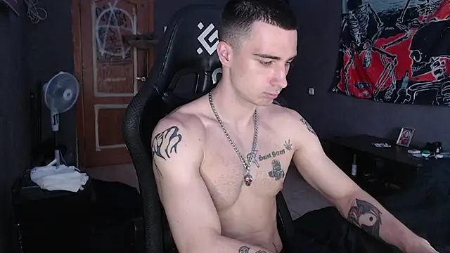 Snapshot of Jack_loveeee chatting on June 14, 8:16 am Jack loveeee online show from June 14, 8:16 am