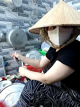 EnzxMoon02 online show from March 4, 6:08 am