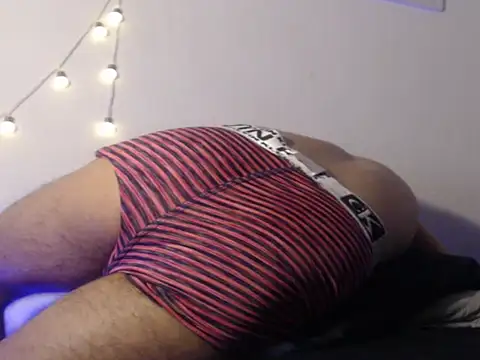 CherryH0ttie online show from April 7, 5:30 am