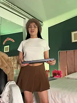 Little Lexyy online show from July 19, 5:22 am