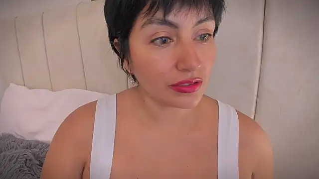 Snapshot of nathy_bush chatting on February 26, 8:52 pm nathy bush online show from February 26, 8:52 pm