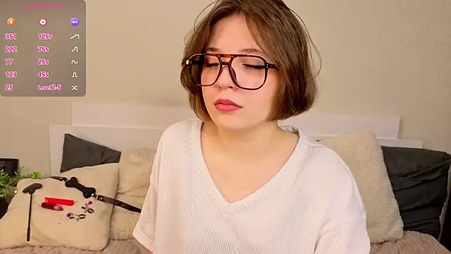 Next2Marie online show from March 15, 5:02 am