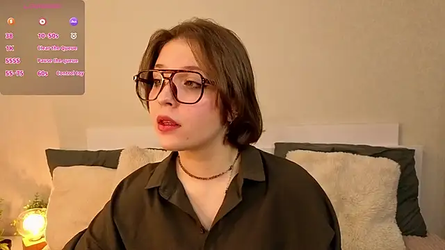 Next2Marie online show from April 8, 4:12 am