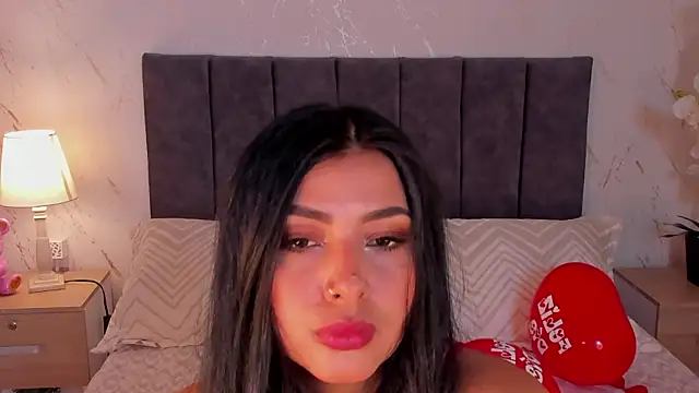 Snapshot of Antonella_Coruso chatting on February 14, 10:06 pm Antonella Coruso online show from February 14, 10:06 pm