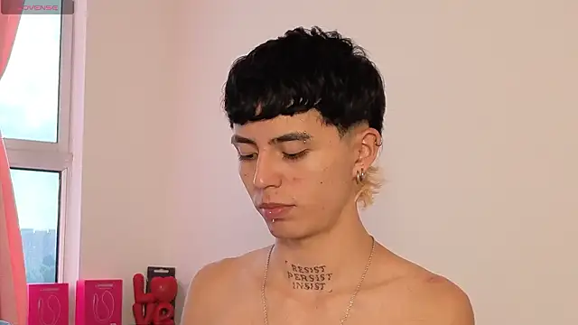 Maiky Cooper01 online show from March 22, 1:47 pm