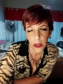 Juguetonafogosa5 online show from April 21, 2:51 am