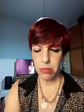 Snapshot of Juguetonafogosa5 chatting on June 7, 6:11 pm Juguetonafogosa5 online show from June 7, 6:11 pm