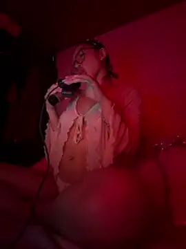 OriannaWolf online show from February 18, 1:34 am