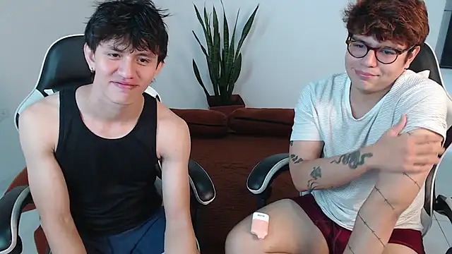 DarrenColleen online show from April 17, 3:15 pm