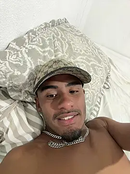 Otavio 01 online show from January 12, 1:00 am