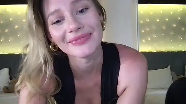 Stella muse online show from March 8, 2:32 pm