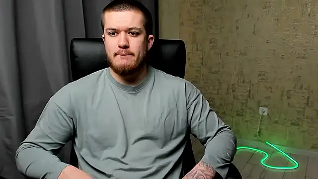 Well boy online show from January 18, 1:04 pm