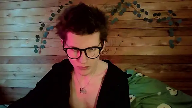 Snapshot of Sasha_bb21 chatting on February 3, 9:58 am Sasha bb21 online show from February 3, 9:58 am