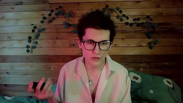 Snapshot of Sasha_bb21 chatting on February 4, 10:10 am Sasha bb21 online show from February 4, 10:10 am