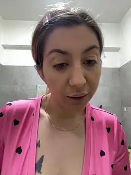 Snapshot of dalia0710 chatting on February 1, 1:53 pm dalia0710 online show from February 1, 1:53 pm