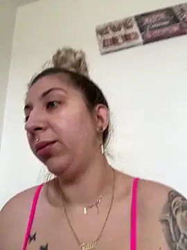 dalia0710 online show from March 31, 12:49 pm