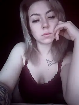 MeissyLux online show from February 18, 9:00 pm