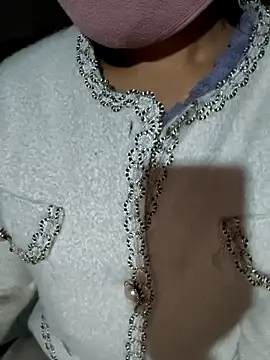 wbanykx2x online show from January 14, 2:28 am