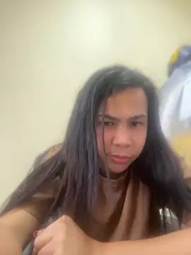 Snapshot of BriannaCruz24 chatting on April 21, 7:03 am BriannaCruz24 online show from April 21, 7:03 am