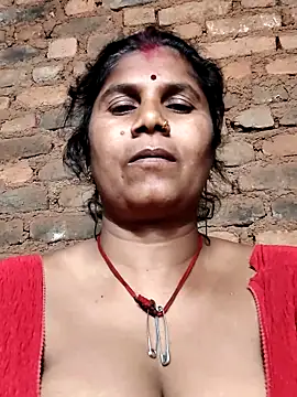 Hot di97 online show from March 8, 2:54 pm