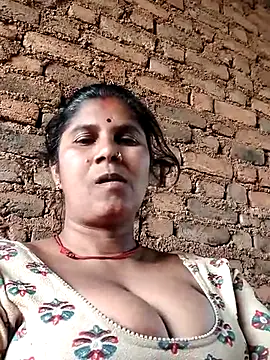 Hot di97 online show from March 17, 10:07 am