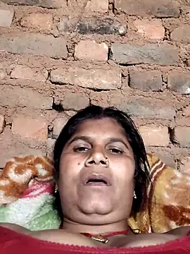 Hot di97 online show from April 15, 3:19 pm