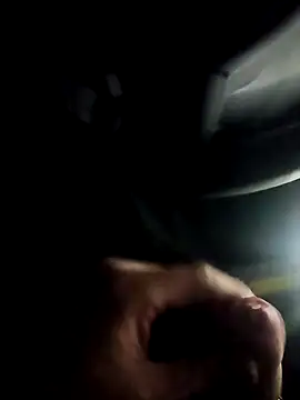 Snapshot of Hertsguy1984 chatting on February 3, 12:20 am Hertsguy1984 online show from February 3, 12:20 am