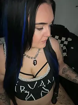 Miss CurvesXXX online show from April 11, 11:14 am