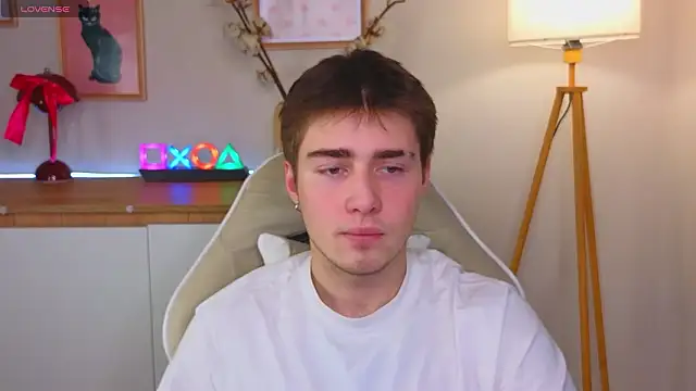 Snapshot of d3s_dn chatting on February 7, 3:05 pm d3s dn online show from February 7, 3:05 pm