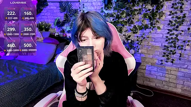 Ashley Veil online show from February 26, 8:30 pm