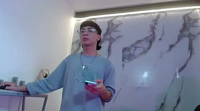 XanderGrey8 online show from April 6, 7:15 pm