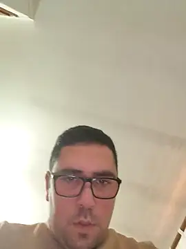 Snapshot of Vieirapauduro69 chatting on March 4, 2:34 pm Vieirapauduro69 online show from March 4, 2:34 pm