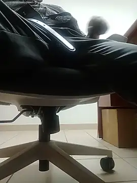 Antony-5045 online show from June 3, 10:48 pm