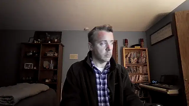 chrisw8140 online show from February 24, 4:43 am