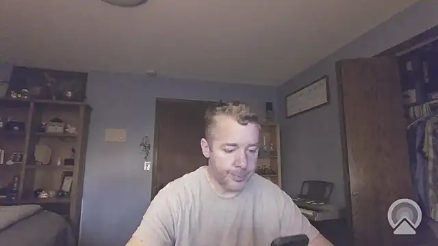 chrisw8140 online show from April 1, 1:01 pm