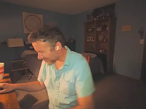 chrisw8140 online show from July 15, 6:51 am