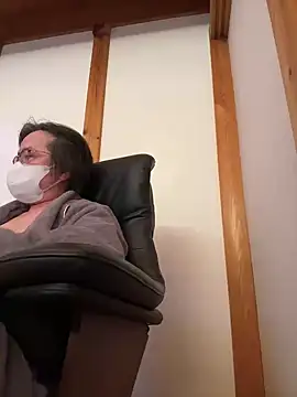 hiroshi-1964 online show from February 9, 10:25 pm